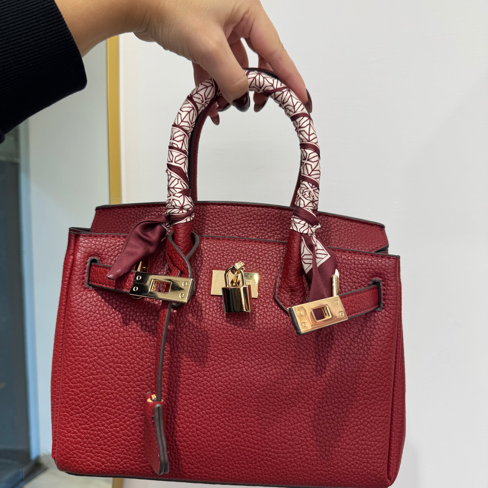 Borsa Jane M
