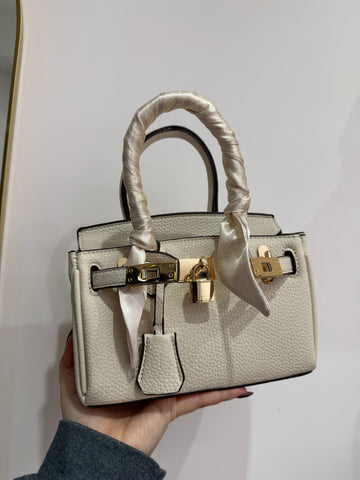 Borsa Jane S