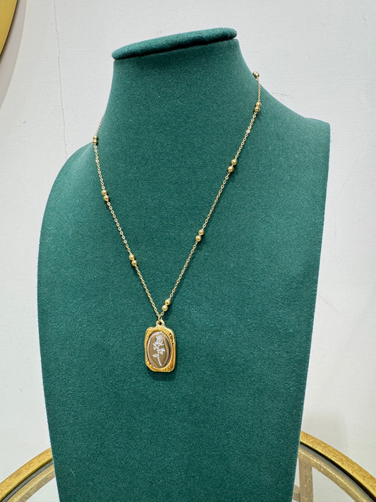 Collana Rose