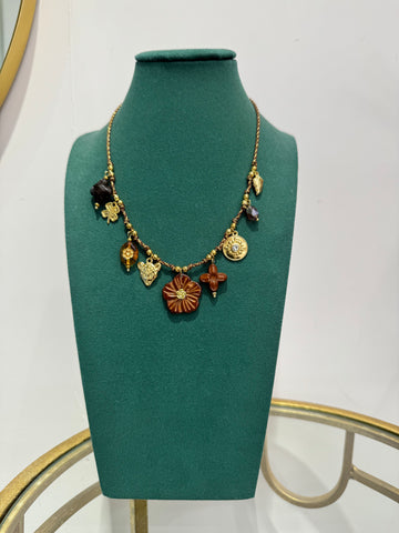 Collana Brown